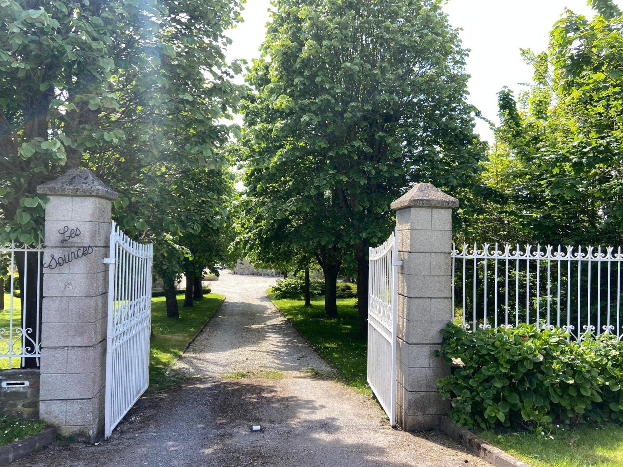 Chambres D'Hotes & Gites - Domaine Les Sources ปอร์ไบ ภายนอก รูปภาพ